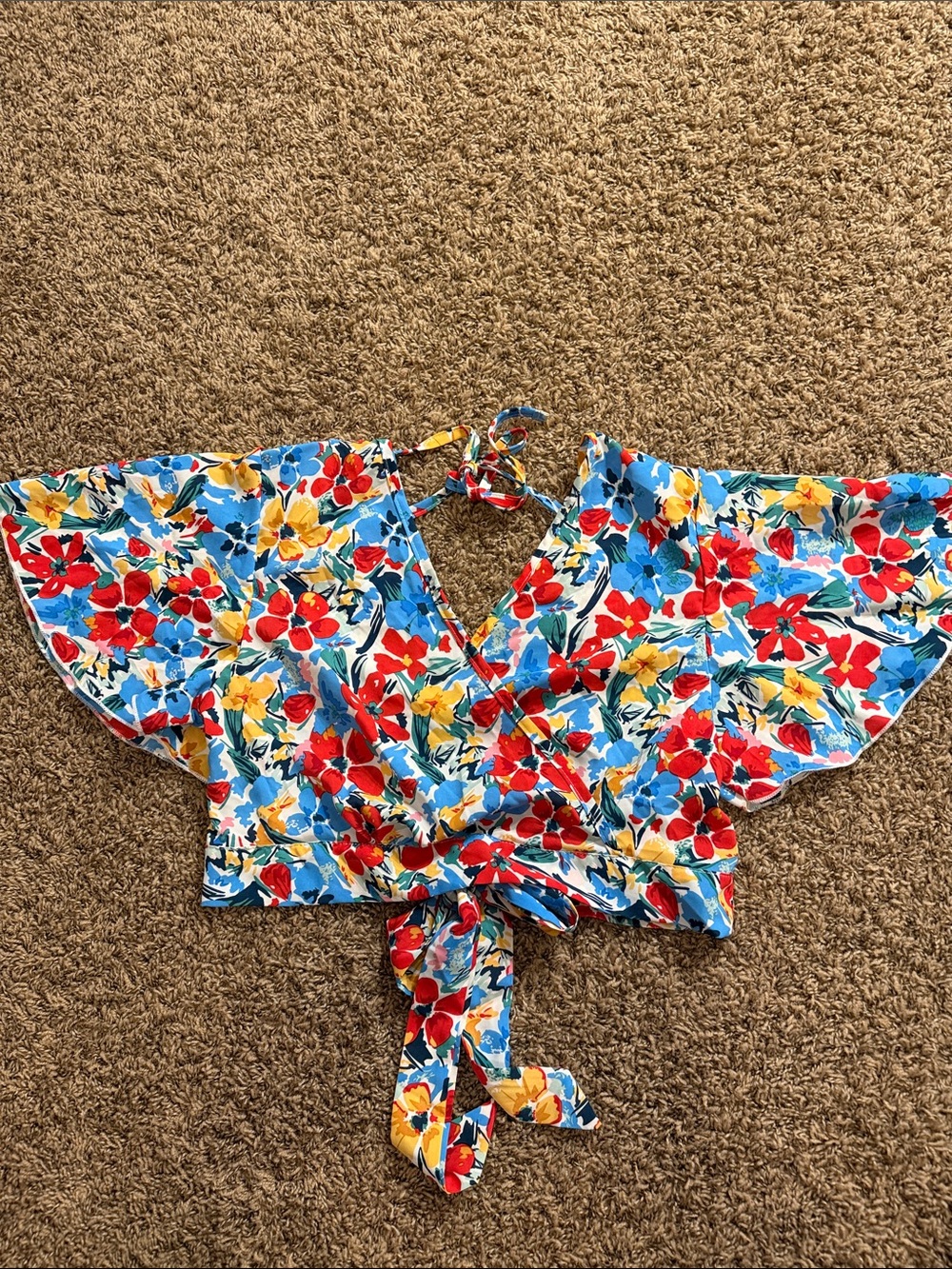SHEIN Red Blue Yellow Floral Tie-Front Crop Top